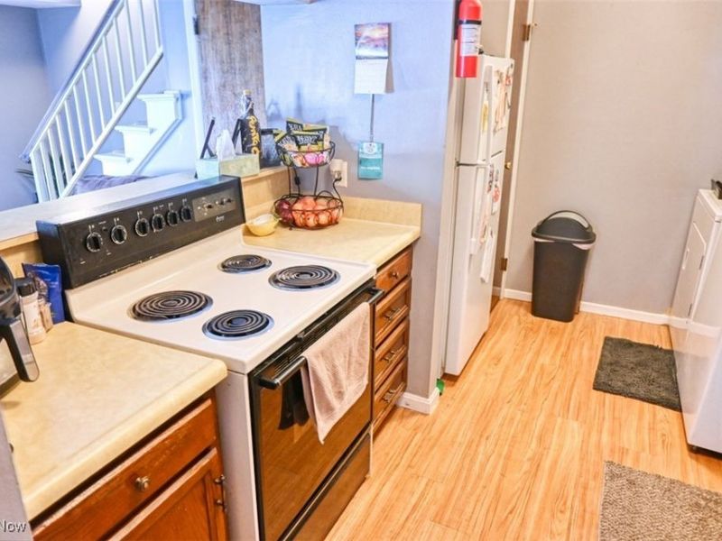 285 Ivy Hill Lane, Unit B-18, Medina, OH 44256 Photo 3