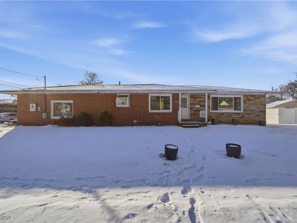 502 E Woodsdale Avenue, Akron, OH 44301