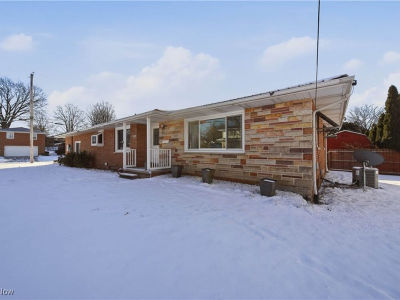 502 E Woodsdale Avenue, Akron, OH 44301 Photo 22