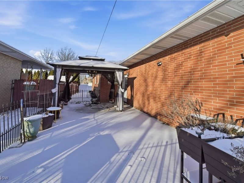 502 E Woodsdale Avenue, Akron, OH 44301 Photo 25