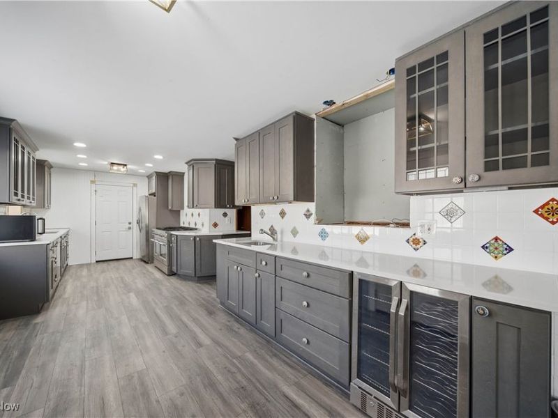 502 E Woodsdale Avenue, Akron, OH 44301 Photo 7