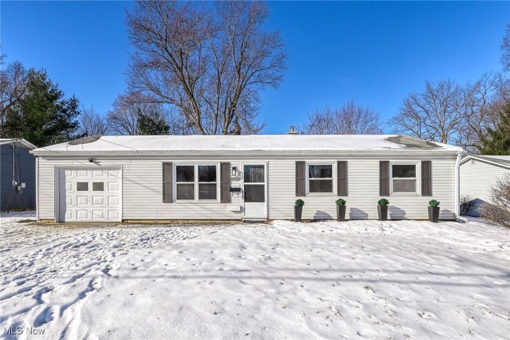 3666 Hiwood Avenue, Stow, OH 44224 Main Photo