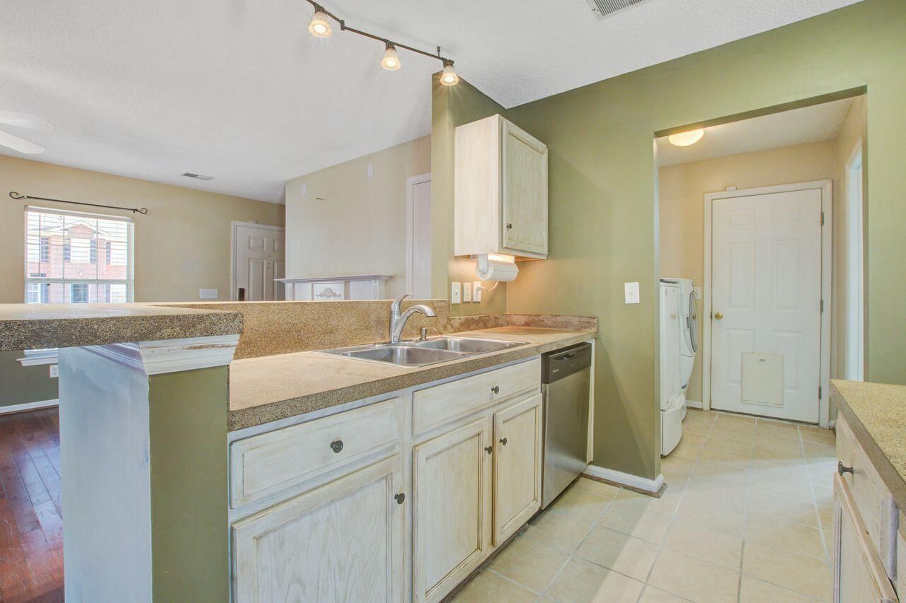 181 Two Pond Loop Photo 10