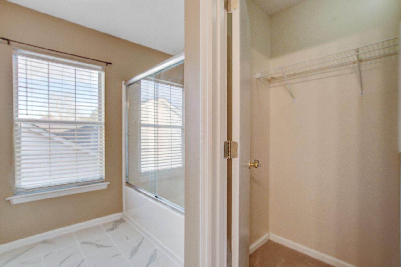 181 Two Pond Loop Photo 19