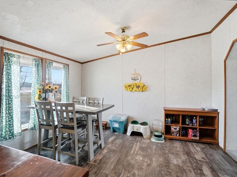 20228 Fairmount Road, Wapakoneta, OH 45895 Photo 13