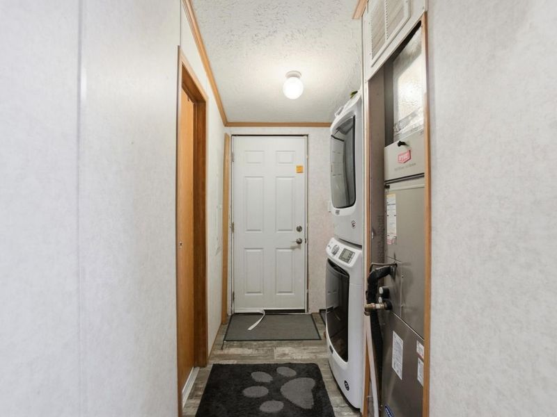 20228 Fairmount Road, Wapakoneta, OH 45895 Photo 14