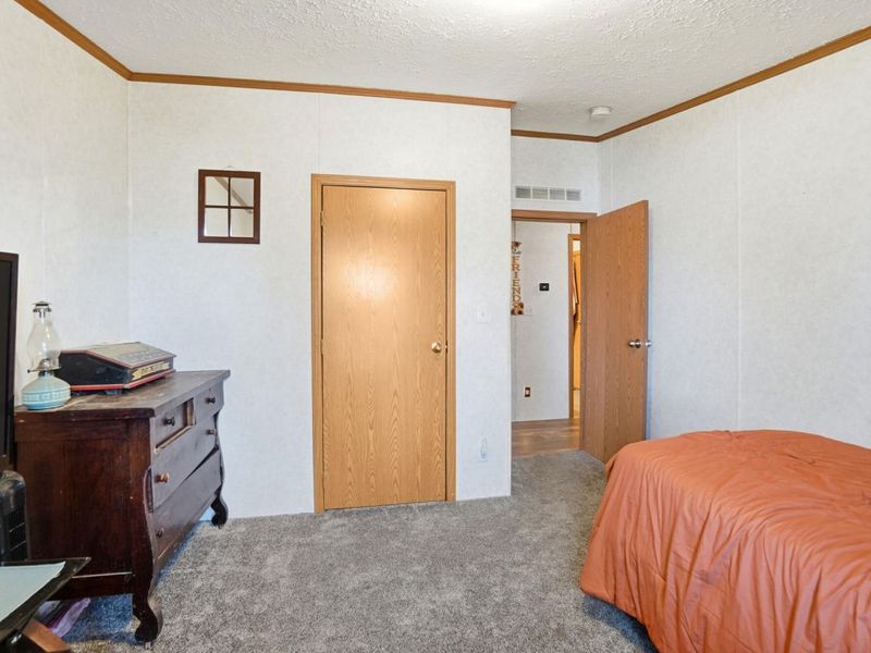 20228 Fairmount Road, Wapakoneta, OH 45895 Photo 23