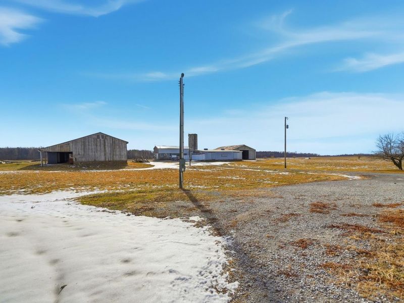 20228 Fairmount Road, Wapakoneta, OH 45895 Photo 27