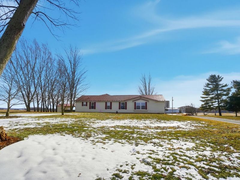 20228 Fairmount Road, Wapakoneta, OH 45895 Photo 3