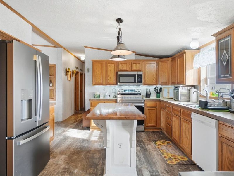 20228 Fairmount Road, Wapakoneta, OH 45895 Photo 8