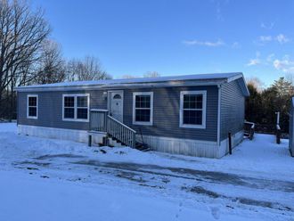 17 Averill Mobile Home Park Benton, ME 04901