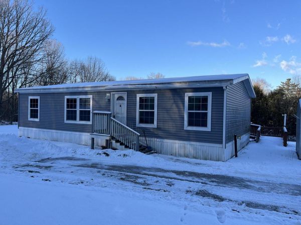 17 Averill Mobile Home Park, Benton, ME 04901
