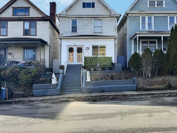 229 W Berkeley Street, Uniontown, PA 15401