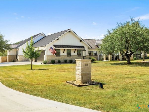 338 Morning Dew Drive, Round Mountain, TX 78663