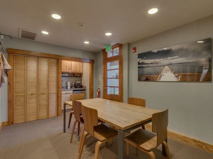 10010 Church Street, Truckee, CA 96161 Photo