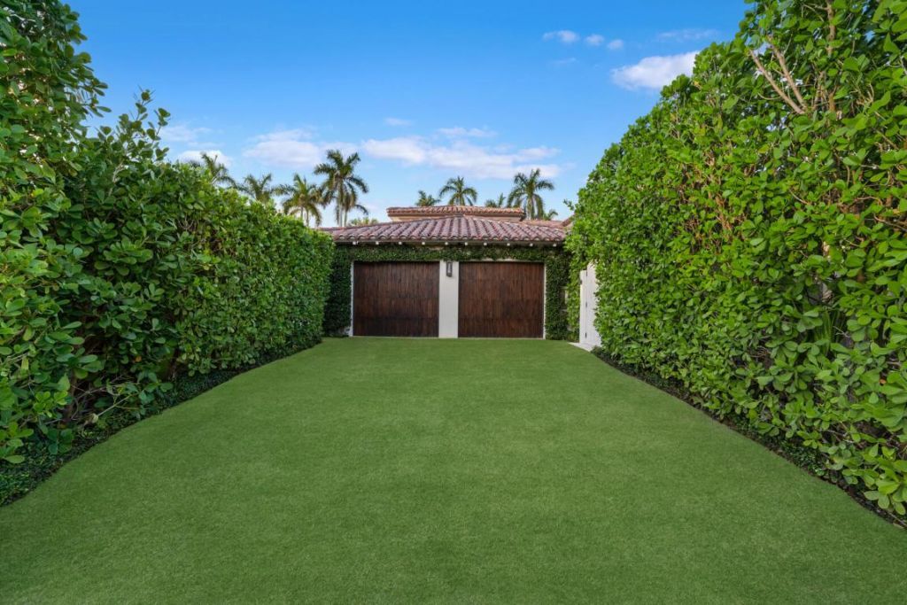 218 List Road, Palm Beach, FL 33480 Photo