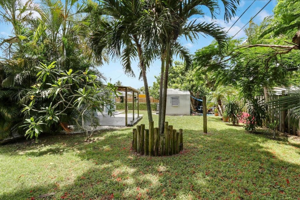 9277 Bloomfield Drive, Palm Beach Gardens, FL 33410 Photo