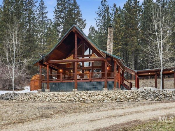 20 Valley High Rd, Garden Valley, ID 83622