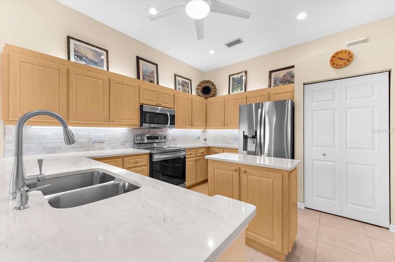 615 May Apple Way, Venice, FL 34293 Photo