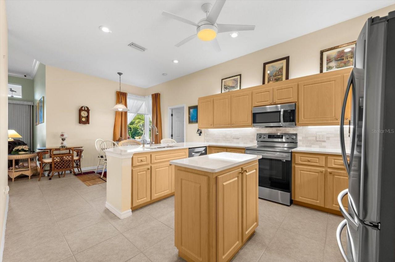 615 May Apple Way, Venice, FL 34293 Photo