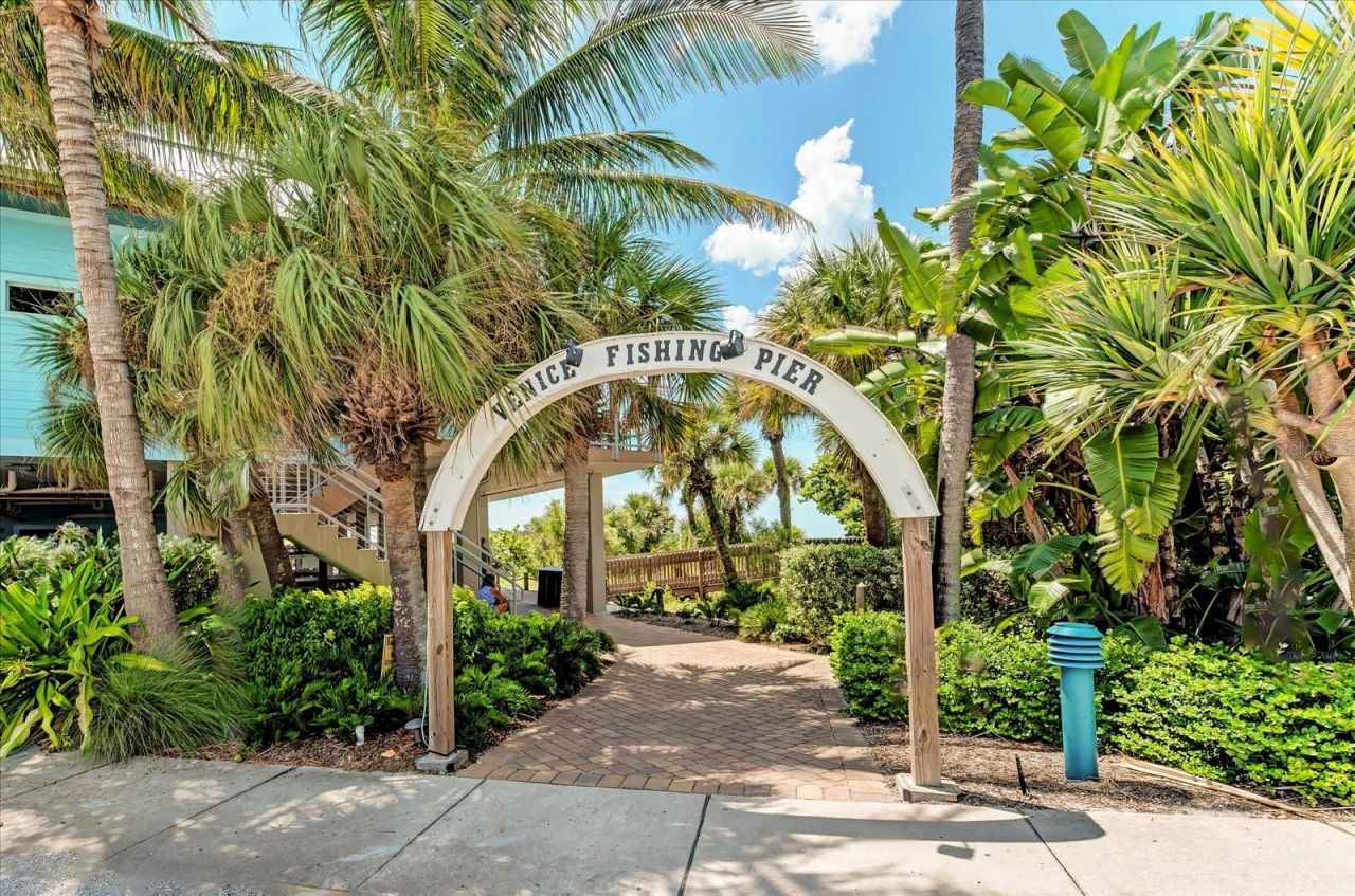 615 May Apple Way, Venice, FL 34293 Photo