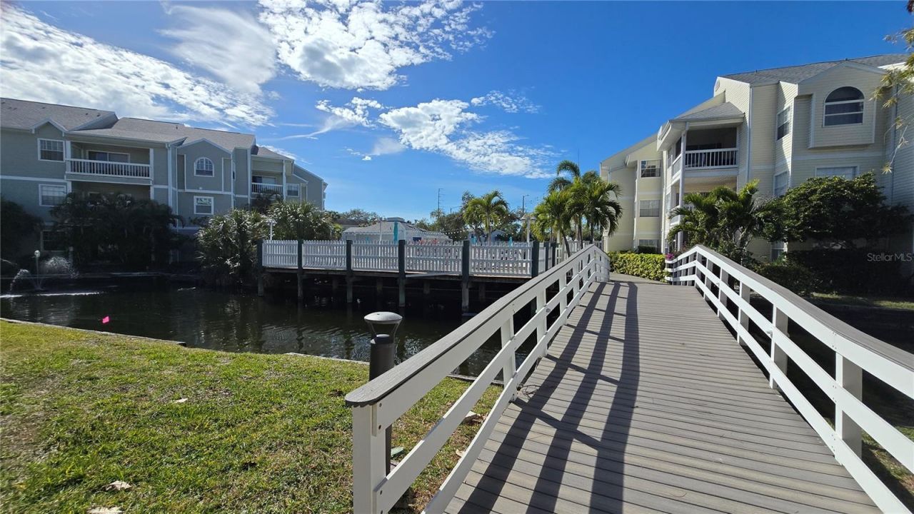 6923 Stones Throw Cir N, Unit 4203, Saint Petersburg, FL 33710 Photo