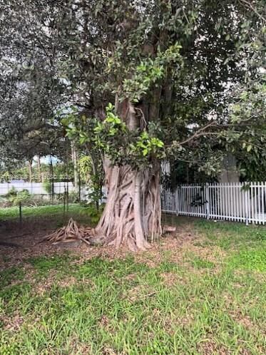 1129 NW 105th St, Miami, FL 33150 Photo