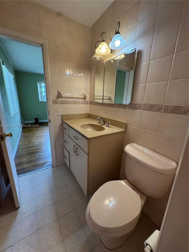 8431 SW 27th Ter, Miami, FL 33155 Photo