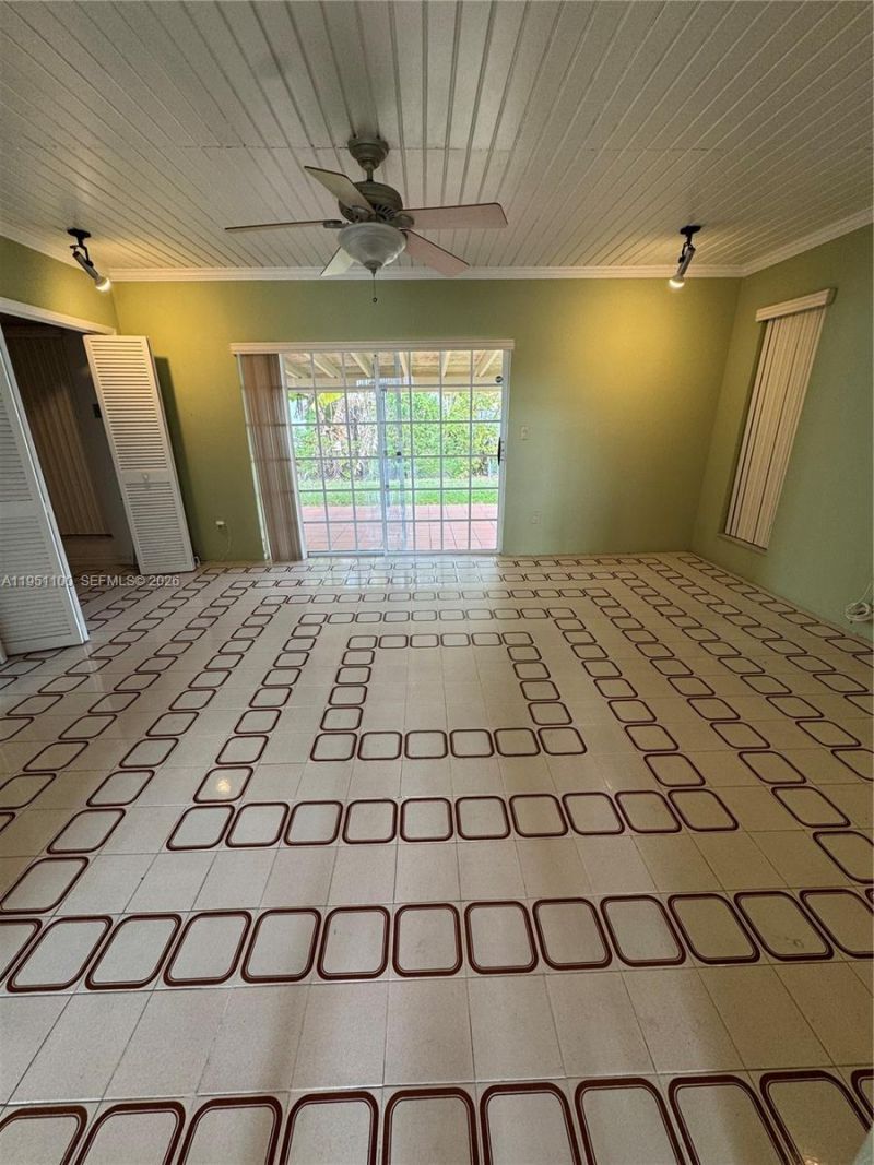 8431 SW 27th Ter, Miami, FL 33155 Photo