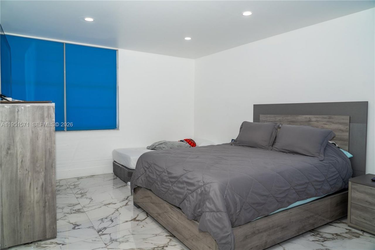 854 NW 87th Ave, Unit 405, Miami, FL 33172 Photo