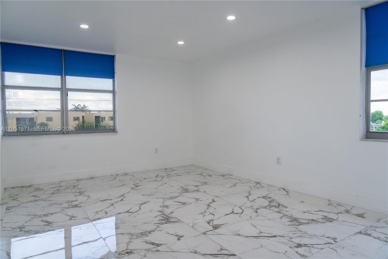 854 NW 87th Ave, Unit 405, Miami, FL 33172 Photo