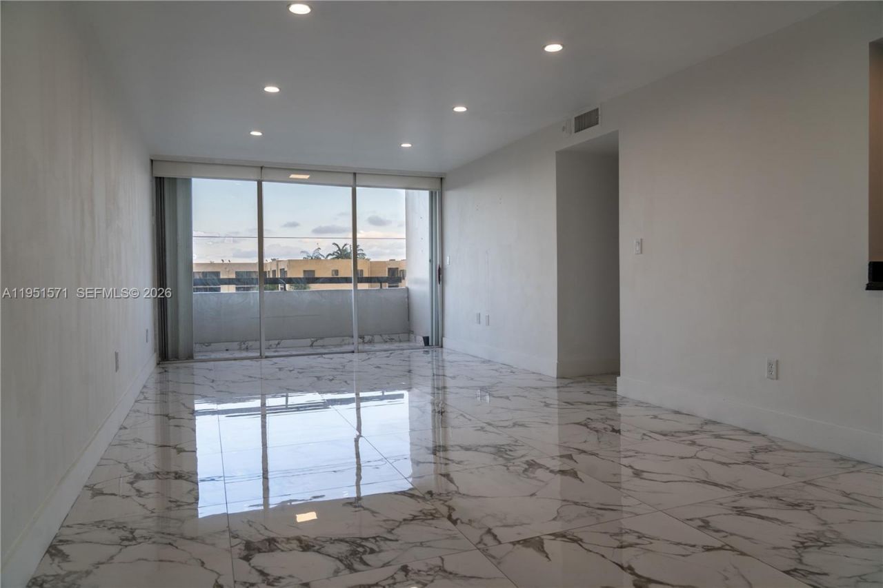 854 NW 87th Ave, Unit 405, Miami, FL 33172 Photo