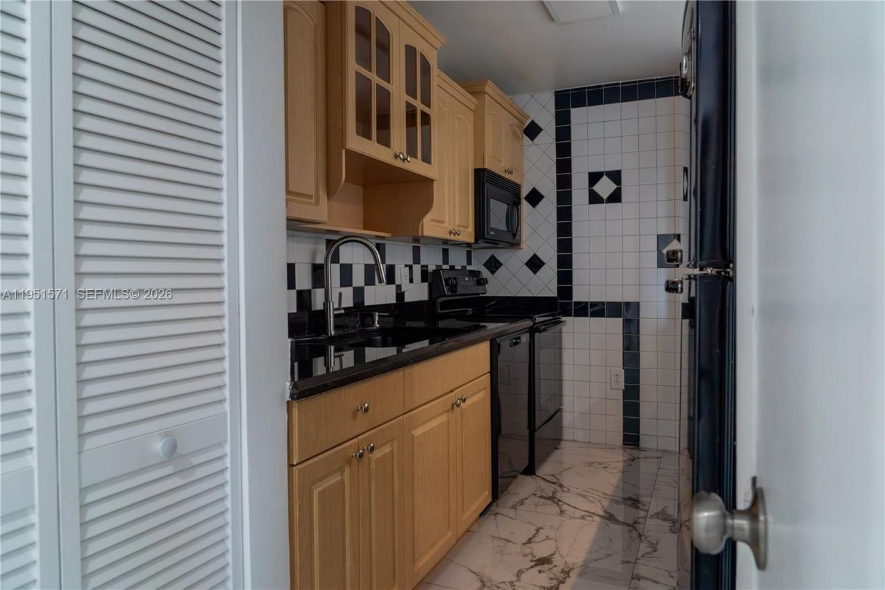 854 NW 87th Ave, Unit 405, Miami, FL 33172 Photo