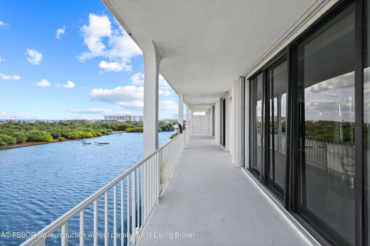 2155 Ibis Isle Road, Unit PH 3, Palm Beach, FL 33480 Photo