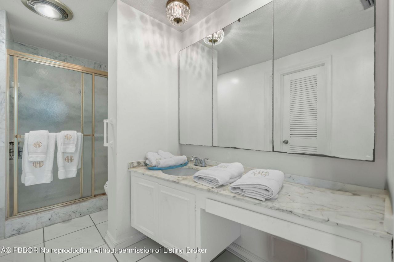 2155 Ibis Isle Road, Unit PH 3, Palm Beach, FL 33480 Photo