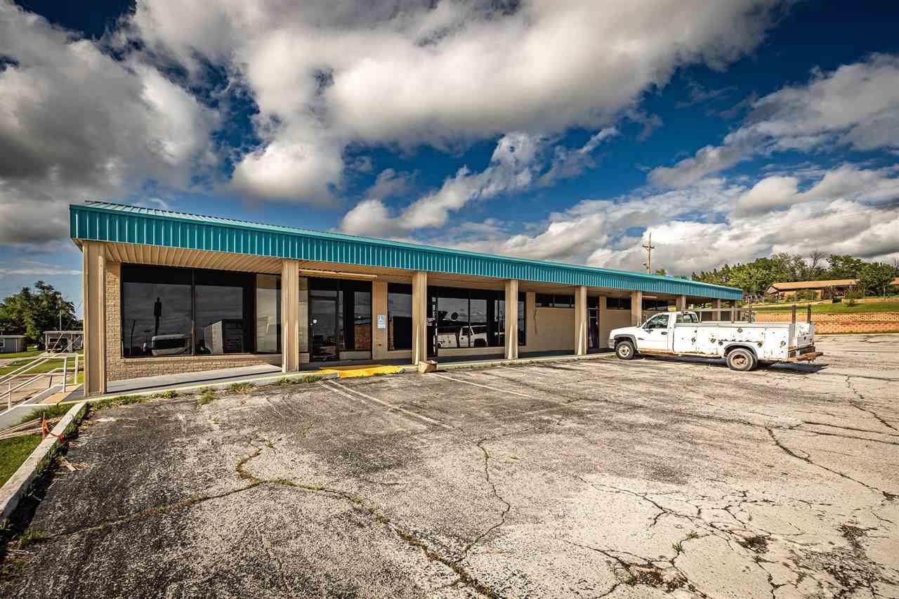 10 NW 38th St, Lawton, OK 00000 Main Photo