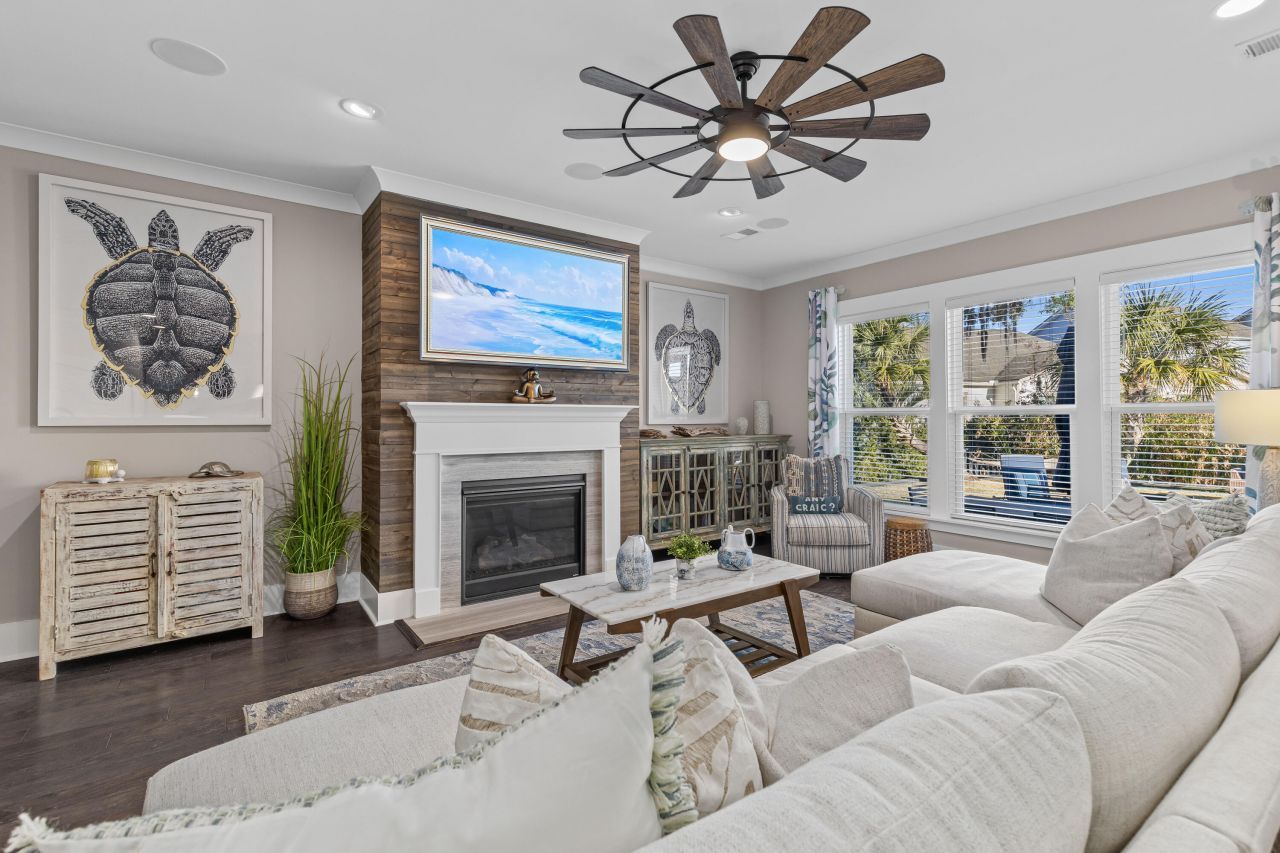 1826 Whisperwood Road Photo 5