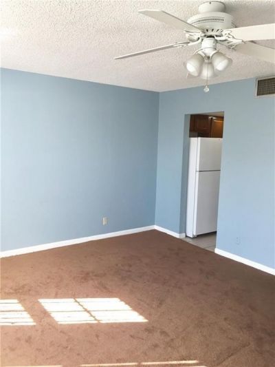 680 Tennis Club Drive, Unit 307, Fort Lauderdale, FL 33311 Photo