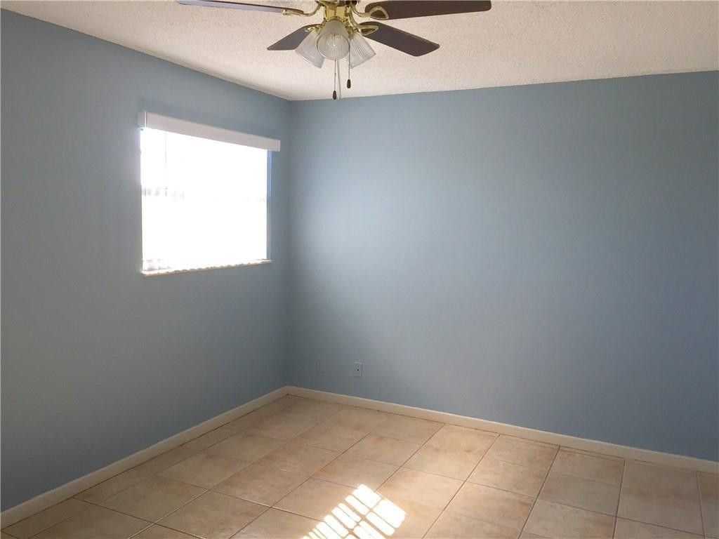 680 Tennis Club Drive, Unit 307, Fort Lauderdale, FL 33311 Photo