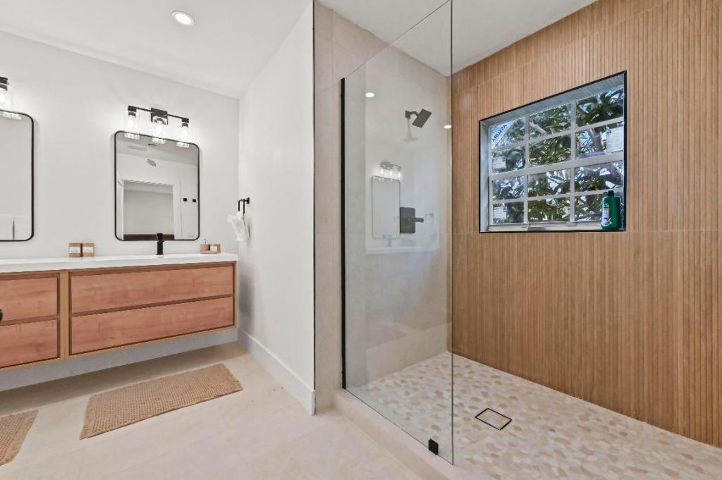 3400 Parker Avenue, West Palm Beach, FL 33405 Photo