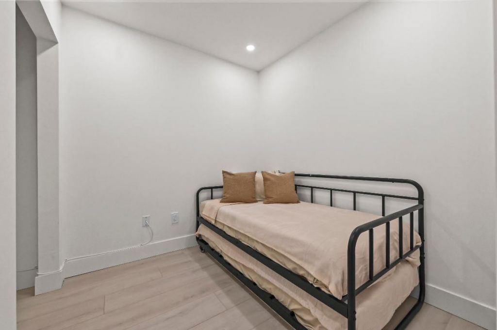 3400 Parker Avenue, West Palm Beach, FL 33405 Photo