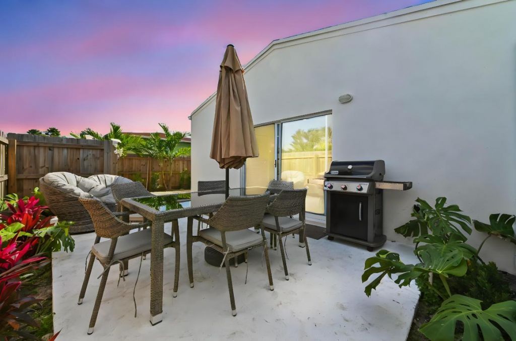 3400 Parker Avenue, West Palm Beach, FL 33405 Photo