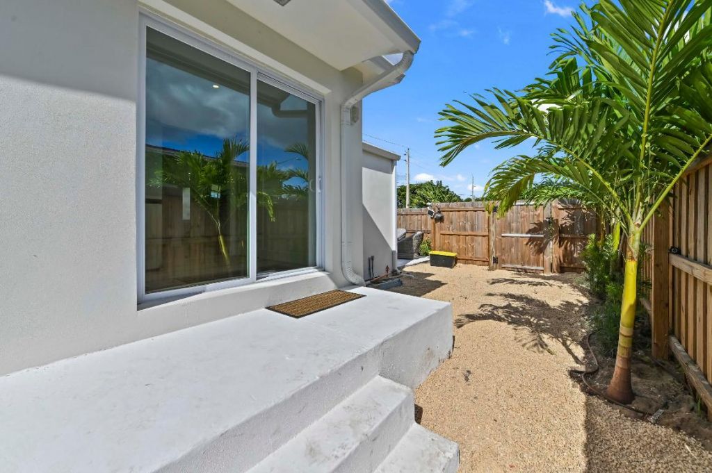 3400 Parker Avenue, West Palm Beach, FL 33405 Photo