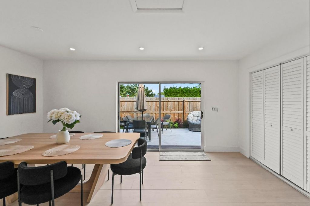 3400 Parker Avenue, West Palm Beach, FL 33405 Photo