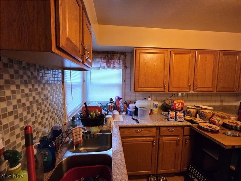 11019 Avon Avenue, Cleveland, OH 44105 Photo 4