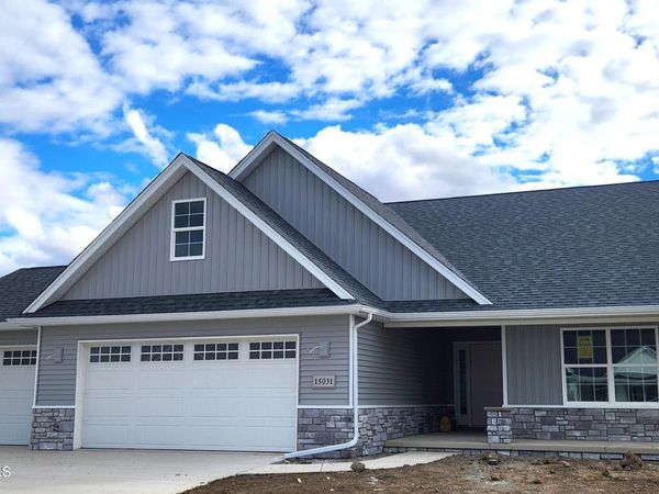 15031 Stonebridge Lane, Perrysburg, OH 43551