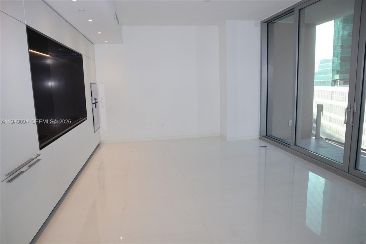 300 Biscayne Blvd Way , Unit 2308W, Miami, FL 33131 Photo