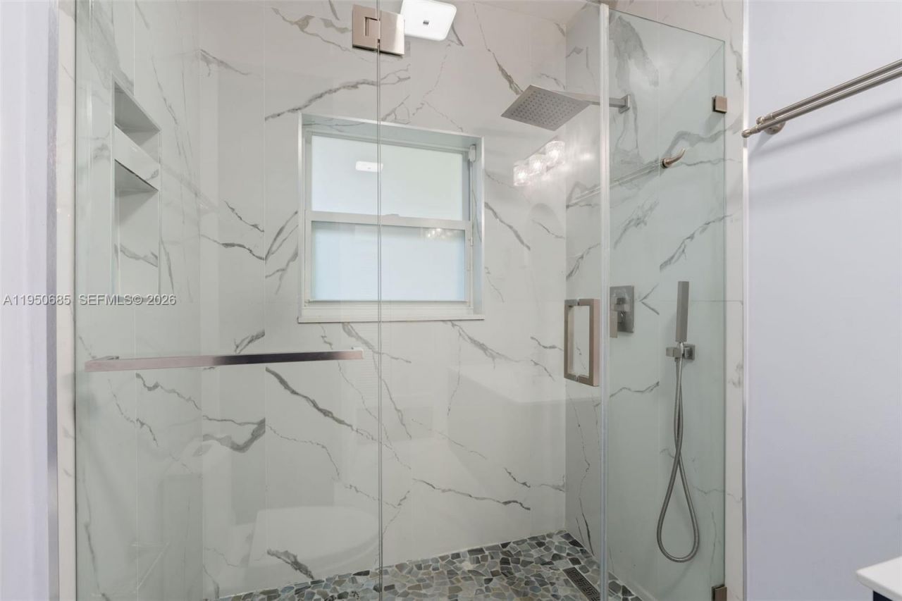 2465 Inagua Ave, Miami, FL 33133 Photo