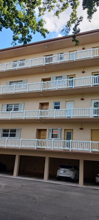 6731 Cypress Rd, Unit 310, Plantation, FL 33317 Photo