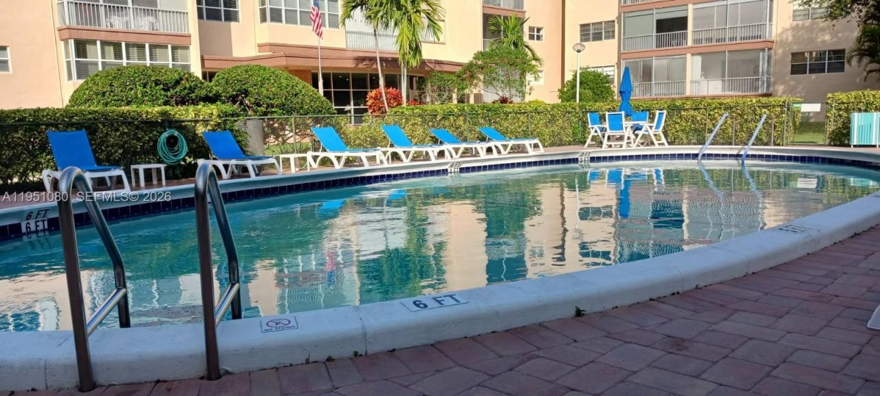 6731 Cypress Rd, Unit 310, Plantation, FL 33317 Photo